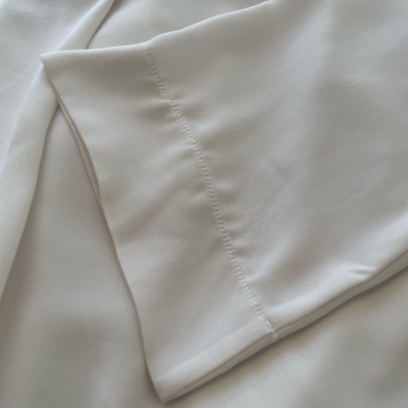 LUSH Clothing Flowy Blouse - Picture 4 of 6